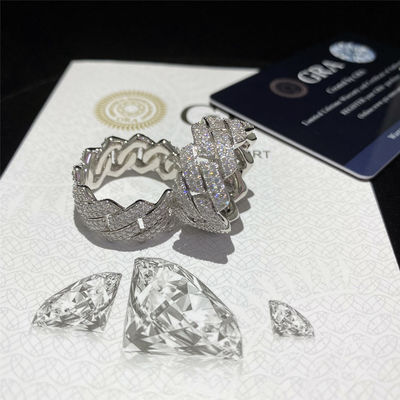 L'eternità d'argento Ring Cuban Link Chai Band di Moissanite ha tagliato la regolazione dell'artiglio dell'oro 18K